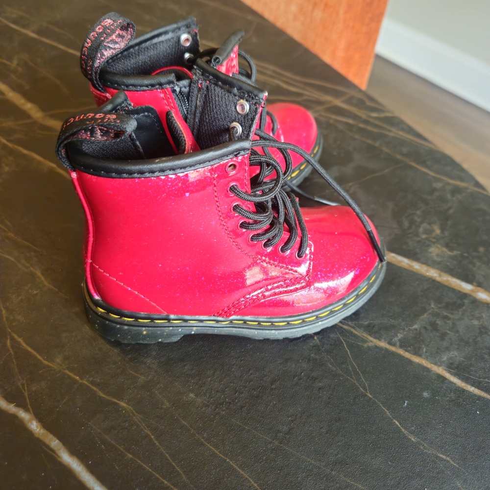 NWOB Dr. Martens Red Glitter Toddler Boots Size 8